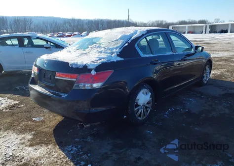2011 Honda Accord 2.4 Ex-L z USA, uszkodzony, nr VIN 1HGCP2F88BA066439